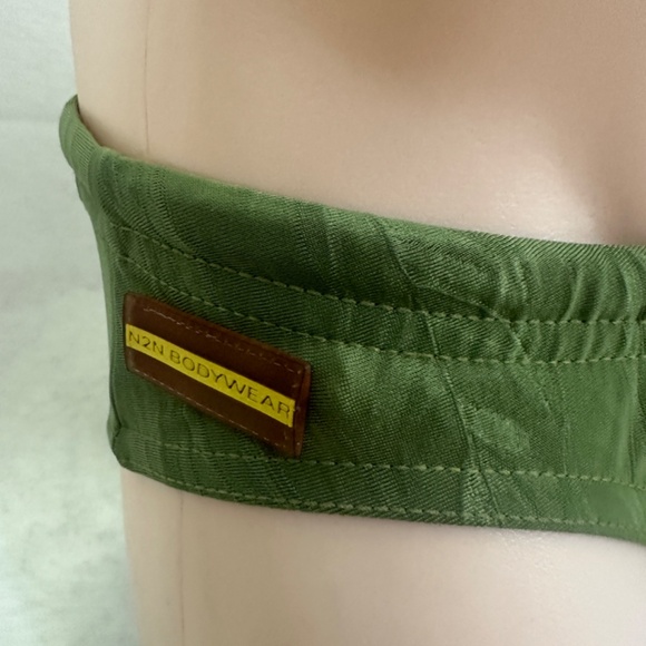 N2N Bodywear Pouch Swim Briefs Large Gently worn Two side portholes Crushed silk - Picture 4 of 6